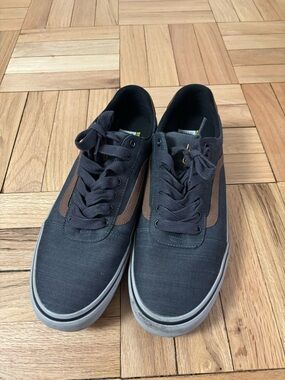 Vans Atwood Deluxe Textile Skate Shoes Low Top Men’s Size 13 Walnut Gray